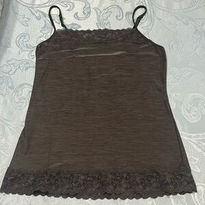 Top with adjustable straps